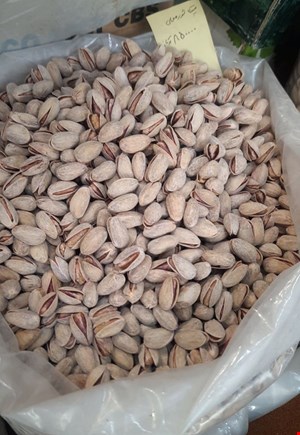 پسته شور اکبری محلی دامغان 